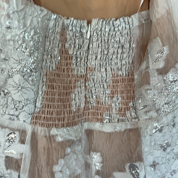 Elliatt Priyanka Mini Dress in Ivory size Medium - Picture 11 of 12